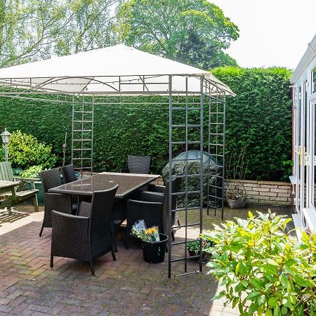The Kiwi House Bed & Breakfast Sandbach Exterior photo