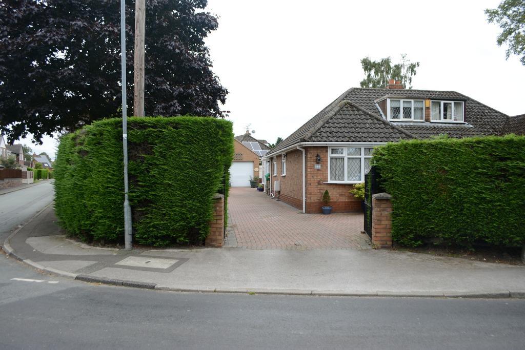 The Kiwi House Bed & Breakfast Sandbach Exterior photo