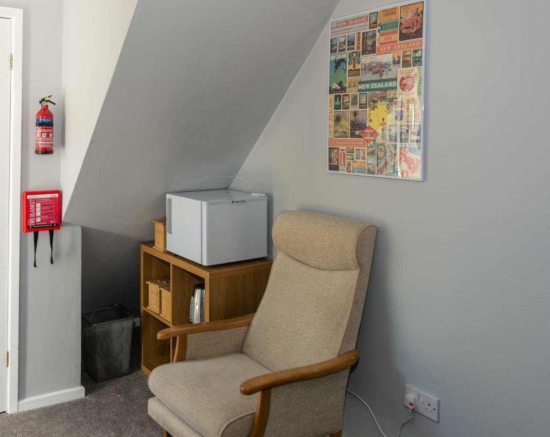 The Kiwi House Bed & Breakfast Sandbach Exterior photo