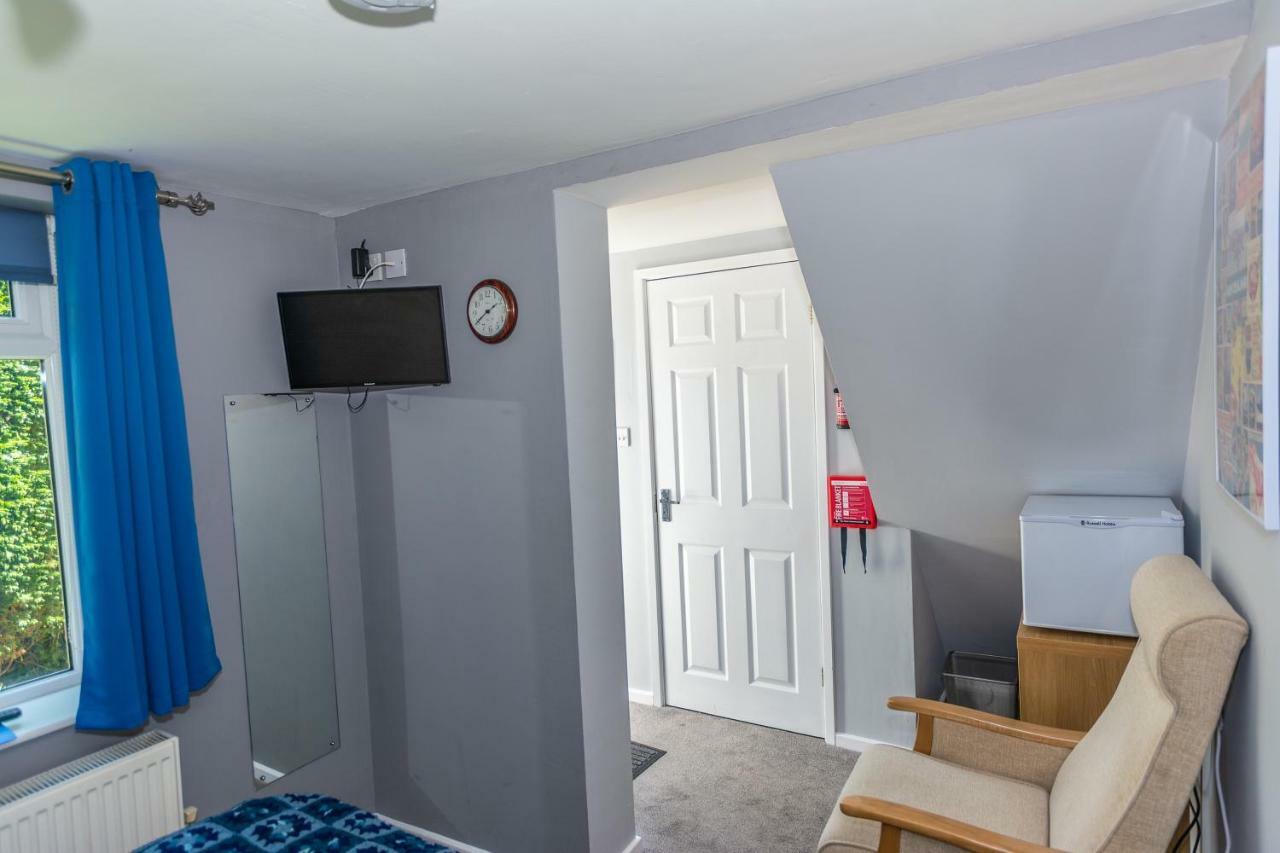The Kiwi House Bed & Breakfast Sandbach Exterior photo